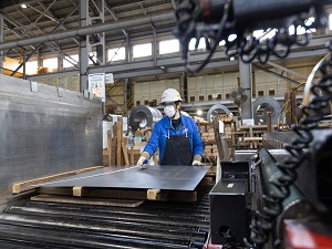 日鉄物産名古屋コイルセンター株式会社(日本製鉄グループ) 製造スタッフ／年休123日／土日休み／安定の上場企業グループ