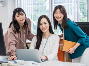 株式会社アストラーレ・コーポレーション 一般事務／未経験歓迎／女性活躍中／年休120日／週3日勤務可