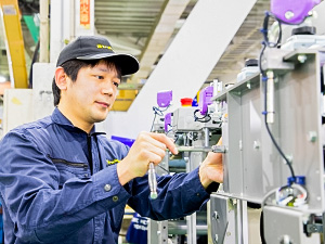 ストラパック株式会社 技術営業／賞与実績6.4ヶ月／完全週休2日制／未経験歓迎！