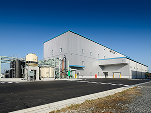 チタン工業株式会社【スタンダード市場】 総合職（技術系・事務系）・技能系／転勤無／有休消化率90％超