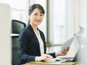 株式会社常盤不動産（トキワフドウサン） 営業事務／月給27万円超／残業7時間／社宅制度あり／火水休み