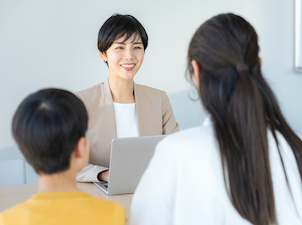 株式会社東海浜学園 教室運営スタッフ／中学受験塾の運営／未経験歓迎／年休120日