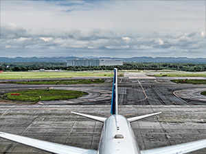 北海道エアポート株式会社 空港の運営管理／未経験歓迎／賞与4.5カ月分／研修制度充実