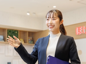 ほけんの窓口グループ株式会社(伊藤忠商事グループ) 来店型カウンター営業／定着率94.5%／一都三県で積極採用中