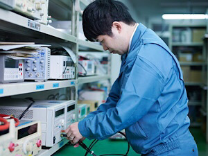 ホシデン株式会社【プライム市場】 機構設計／業界経験不問／年休128日／賞与年2回／手当充実