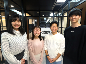 エフィラグループ株式会社 人事／未経験歓迎／月給30万円以上／年休123日／土日祝休