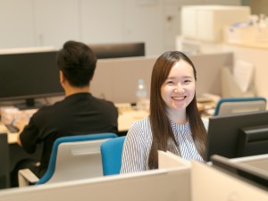 コクヨアンドパートナーズ株式会社(コクヨグループ) 総務庶務／残業月5h程度／土日祝休み／本町駅直結