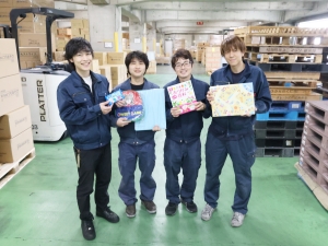 株式会社大阪出版流通センター 倉庫スタッフ／未経験歓迎！20代30代活躍中／免許・資格不要