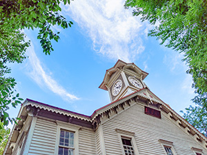 オデッサ・テクノス株式会社 大型自動車ドライバー／土日祝休み／年間休日127日／転勤なし