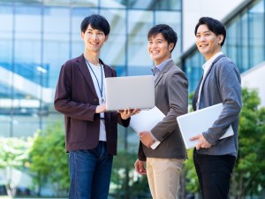 株式会社オンザロード SE・PG（PM候補）／大手自動車メーカーと直取引／在宅可