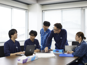 エリエールペーパー株式会社(大王製紙グループ) 総合職（総務・人事）／未経験歓迎／年休123日／賞与年2回