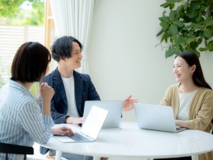 ＮＲＩプロセスイノベーション株式会社(野村総合研究所グループ) 金融系制作・クリエイティブ職／未経験歓迎／土日祝休み