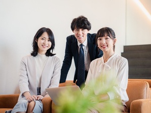 シンクデータコミュニケーション株式会社 ITコンサルタント／顧客の課題抽出から担える最上流ポジション