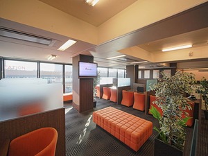 株式会社ジェイ・エス・ビー・ネットワーク(ジェイ・エス・ビーグループ) 未経験・ブランクOK！事務スタッフ／仙台駅徒歩1分のオフィス