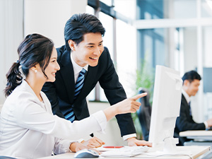 株式会社尾粂 経理（リーダークラス）／年休123日／土日祝休／原則定時退社