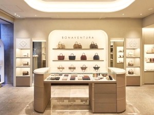 ＢＯＮＡＶＥＮＴＵＲＡ株式会社 人事採用担当／土日祝休／年収例500万円～／一部リモート可