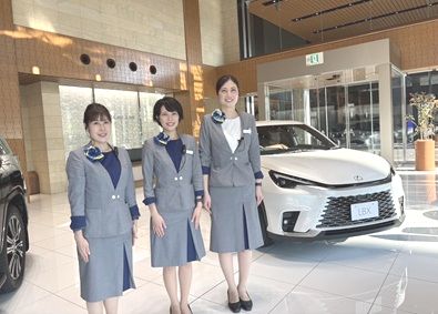 京都トヨペット株式会社 レクサス受付スタッフ／リニューアル店舗／残業月平均8時間