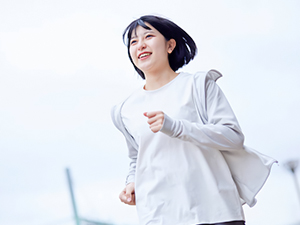 独立行政法人日本スポーツ振興センター サポート事務／年休130日／賞与4.5ヶ月分実績／未経験OK