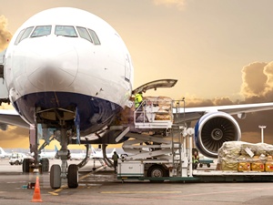 エクスペダイターズ・ジャパン株式会社 グローバルに活躍できる外資系法人営業／日常英会話レベルでOK