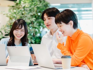 ＳｏｃｉｏＦｕｔｕｒｅ株式会社 ATMのサポート事務／未経験歓迎／月給26万円～／完休2日