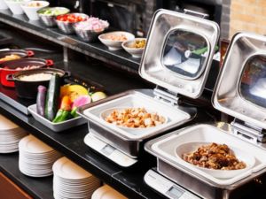 株式会社博多エクセルホテル東急(東急ホテルズグループ) ホテルの洋食調理スタッフ／12日間の特別休暇あり／賞与2回