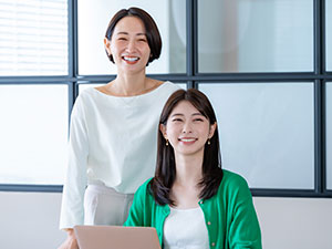 株式会社ウェーブ２１ 経理or総務／未経験歓迎／賞与4.5ヶ月分実績／基本定時退社