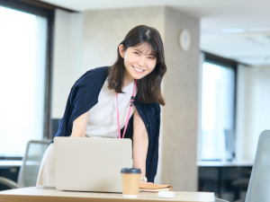 株式会社免震テクノサービス 営業事務／完全土日祝休・年休126日／原則定時退社