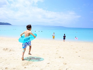 株式会社ワオ・コーポレーション スクールマネージャー／沖縄県限定／13時30分出社／転勤なし