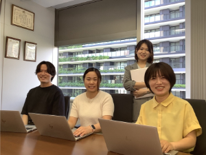 公益財団法人海外子女教育振興財団 総合職／年休120日以上／完全週休2日制／転勤なし／実働7h