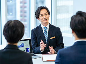 株式会社ＮＡＴ 国や大学の研究機関で科学に携わる営業／年休123日／未経験可