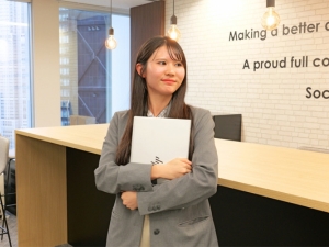 株式会社マーキュリー 事務／残業月平均7.2h／オンライン面接OK／dojm1F