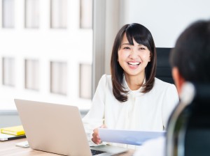 ハートリンクス株式会社 総務事務／年休120日／残業月2～3h以内／服装自由