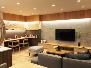 株式会社アーバンインテリア 不動産仲介営業／インセンティブ有／完休二日制／残業月20H程