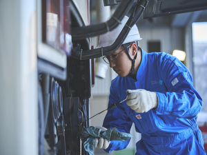 しずてつジャストライン株式会社(静鉄グループ) バスの整備士／原則定時退社可／転勤なし／静鉄グループ