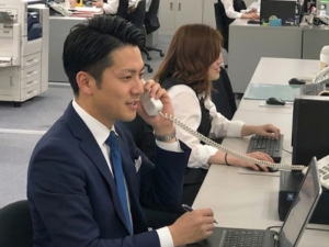 ＵＤトラックス北海道株式会社 総務人事／未経験歓迎／年間休日120日／賞与実績5.3カ月分