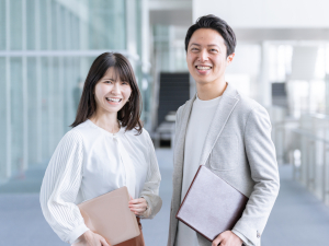 株式会社オープンアップコンストラクション（旧株式会社夢真） 事務アシスタント／未経験可／上場G企業／充実の教育体制／o