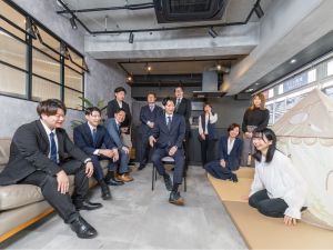 株式会社ＭＩＪ 分譲マンションフロント／月給35万円～／年間休日120日