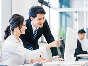 オリエントキャピタル株式会社 不動産オーナー業の経理事務／完全週休2日制／残業月10h程度