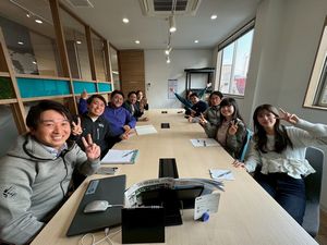 株式会社クオンヘルスケア 医療機器の海外営業／年間休日125日／原則定時退社