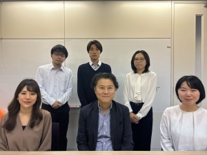 株式会社アドフォース 人事・総務／残業月10h程度／年休125日／有休取得率8割