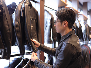 株式会社カドヤ 革製品を扱う法人向けルート営業・企画／創業90年／浅草勤務