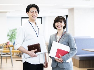 コクヨアンドパートナーズ株式会社(コクヨグループ) 総務担当／未経験歓迎／残業月5h程／土日祝休／大手町駅直通