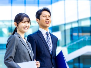 株式会社アスパーク 人材コンサルタント／経験不問／月給31万円以上／土日祝休み