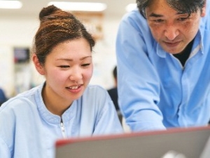 株式会社松屋フーズ 製造系総合職（製造・物流・資材）／未経験OK／最大7連休可