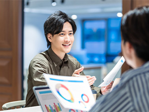 アンテナ株式会社 ホテルの企画・推進／未経験歓迎／年間休日120日／土日祝休