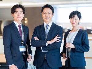 ＯＵＧホールディングス株式会社【スタンダード市場】 財務／月給30万円以上／転勤なし／残業月10h／実働7時間