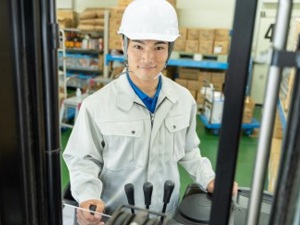 株式会社ダイショー【スタンダード市場】 物流管理スタッフ／未経験歓迎／賞与実績4カ月／土日祝休み