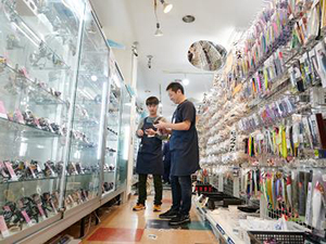 株式会社エイムアントレー 釣具または楽器専門店の買取・販売スタッフ／完全週休2日制