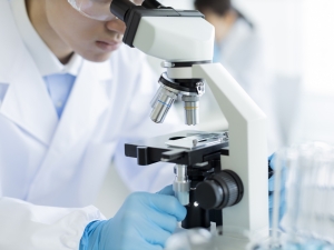 株式会社ＢＣラボ 化学・バイオ系の分析職／未経験歓迎／年休130日／寮・社宅有