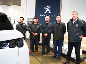 プジョー・シトロエン・ランドローバー 正規ディーラー ／ 株式会社 リバティーハウス 残業なし！月給30万円～35万円／年休120／希少車／整備士